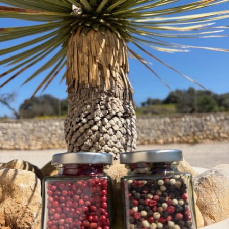 Mallorcas Pfefferkörner im Glas